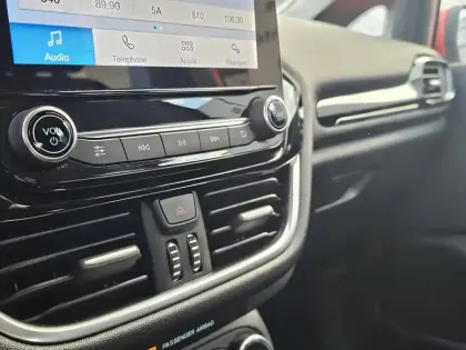 Photo 9 Ford Fiesta  1.0 ECOBOOST 125 S&S MHEV POWERSHIFT