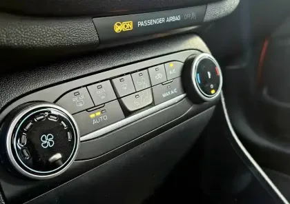 Photo 10 Ford Fiesta  1.0 ECOBOOST 125 S&S MHEV POWERSHIFT