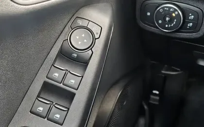 Photo 17 Ford Fiesta  1.0 ECOBOOST 125 S&S MHEV POWERSHIFT