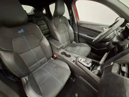 Photo 34 Renault Arkana  E-Tech full hybrid 145 GSR2