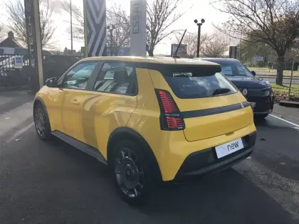 Photo 5 Renault 5 Renault  E-Tech Electrique 120 ch autonomie urbaine