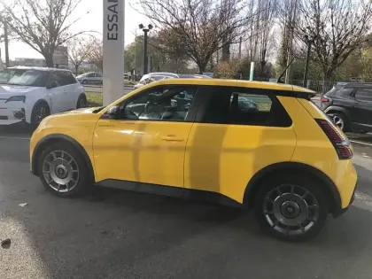 Photo 6 Renault 5 Renault  E-Tech Electrique 120 ch autonomie urbaine