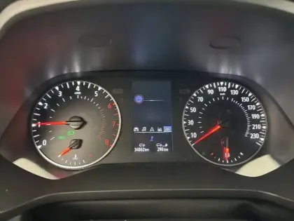 Photo 28 Renault Captur  TCe 90 - 21