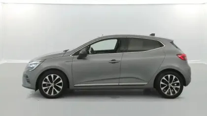 Photo 10 Renault Clio  E-Tech full hybrid 145