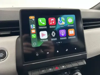 Photo 33 Renault Clio  E-Tech full hybrid 145