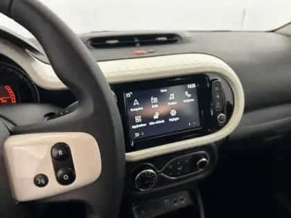 Photo 20 Renault Twingo  III SCe 65