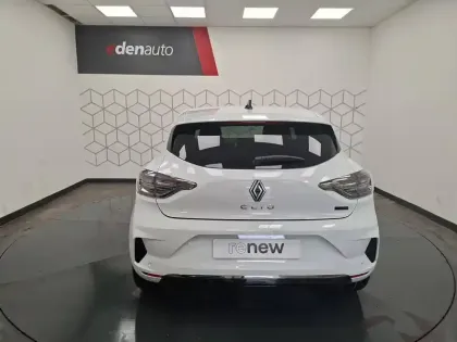 Photo 21 Renault Clio  E-Tech full hybrid 145 ch GSR2