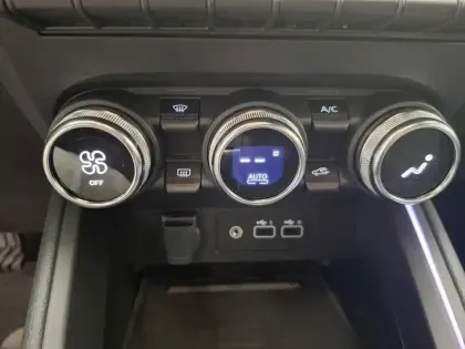 Photo 33 Renault Clio  E-Tech full hybrid 145 ch GSR2