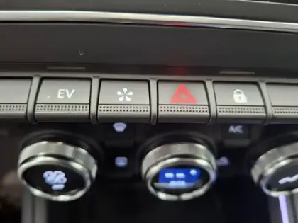 Photo 34 Renault Clio  E-Tech full hybrid 145 ch GSR2