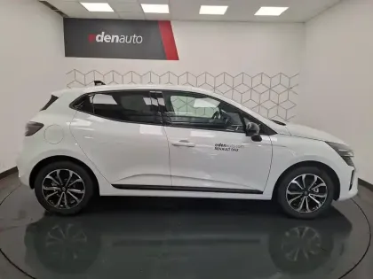 Photo 4 Renault Clio  E-Tech full hybrid 145 ch GSR2