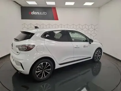 Photo 6 Renault Clio  E-Tech full hybrid 145 ch GSR2