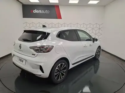 Photo 7 Renault Clio  E-Tech full hybrid 145 ch GSR2