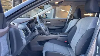 Photo 8 Nissan X-trail  e-POWER 213 ch e-4ORCE 7 Places