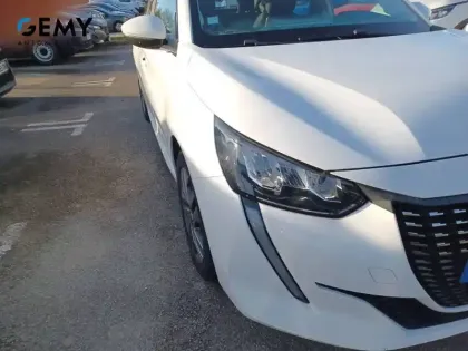 Photo 32 Peugeot 208  PureTech 75 S&S BVM5