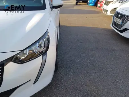 Photo 33 Peugeot 208  PureTech 75 S&S BVM5