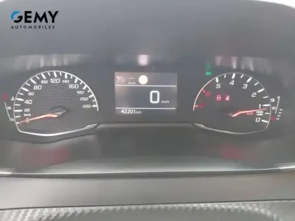 Photo 18 Peugeot 208  BlueHDi 100 S&S BVM6