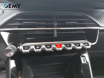 Photo 16 Peugeot 208  BlueHDi 100 S&S BVM6