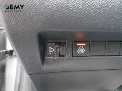 Photo 17 Peugeot 208  BlueHDi 100 S&S BVM6