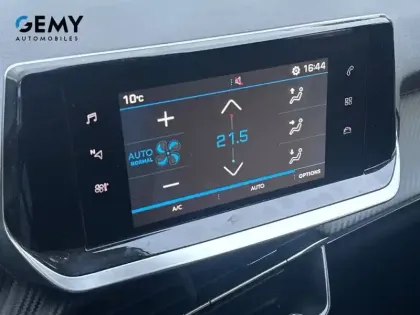 Photo 77 Peugeot 208  PureTech 100 S&S EAT8