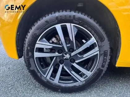 Photo 41 Peugeot 208  PureTech 100 S&S EAT8