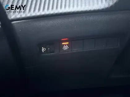 Photo 75 Peugeot 208  PureTech 100 S&S EAT8