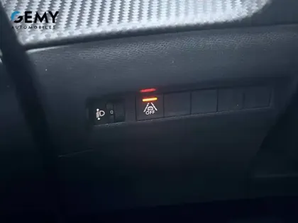 Photo 19 Peugeot 208  PureTech 100 S&S EAT8