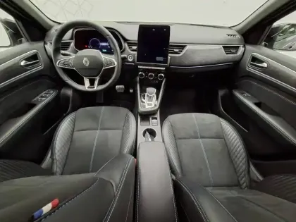 Photo 20 Renault Arkana  E-Tech full hybrid 145 GSR2