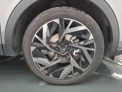 Photo 15 Renault Arkana  E-Tech full hybrid 145 GSR2