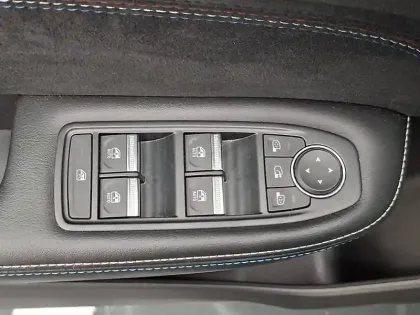 Photo 34 Renault Arkana  E-Tech full hybrid 145 GSR2