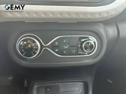 Photo 18 Renault Twingo  III E-Tech