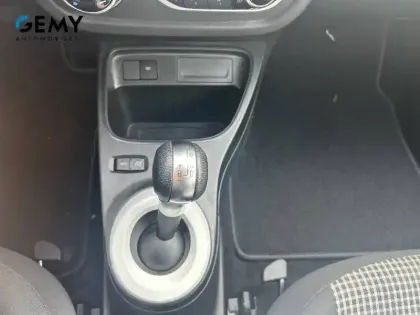 Photo 19 Renault Twingo  III E-Tech