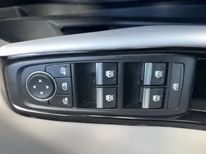 Photo 51 Renault Espace  E-Tech hybrid 200