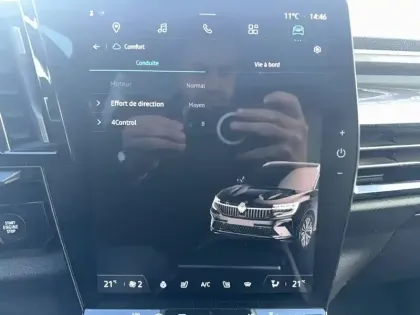 Photo 31 Renault Espace  E-Tech hybrid 200