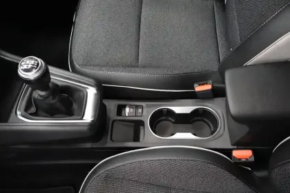 Photo 24 Renault Captur  TCe 140 - 21