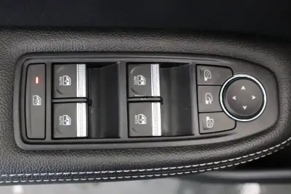 Photo 33 Renault Arkana  E-Tech 145 - 21B