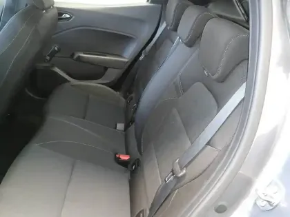 Photo 64 Renault Clio  E-Tech full hybrid 145