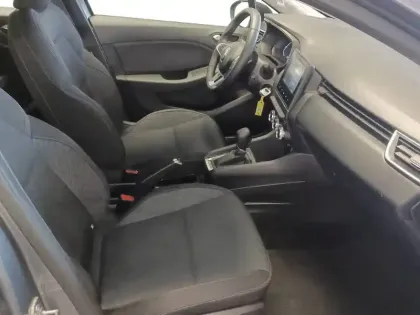 Photo 11 Renault Clio  E-Tech full hybrid 145