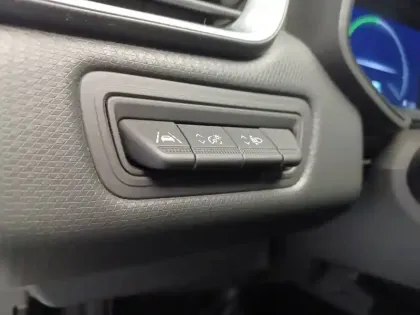 Photo 26 Renault Clio  E-Tech full hybrid 145