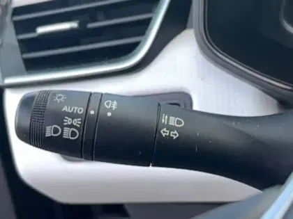 Photo 17 Renault Clio  E-Tech 140 - 21N