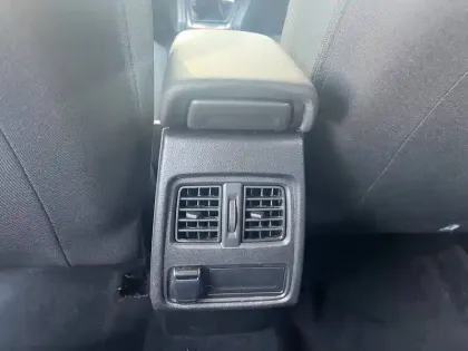 Photo 16 Renault Captur  TCe 90