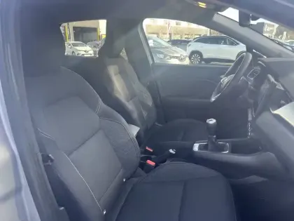 Photo 8 Renault Captur  TCe 90