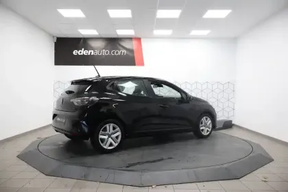 Photo 1 Renault Clio  E-Tech full hybrid 145