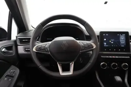 Photo 2 Renault Clio  E-Tech full hybrid 145