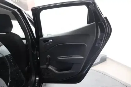 Photo 10 Renault Clio  E-Tech full hybrid 145