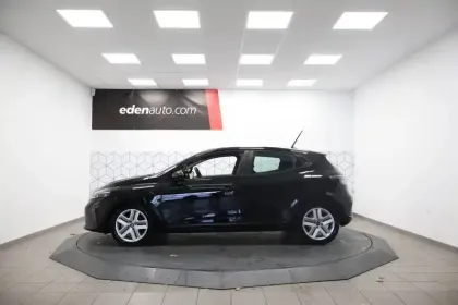 Photo 3 Renault Clio  E-Tech full hybrid 145