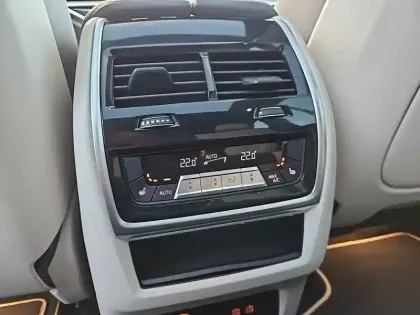 Photo 38 BMW X5  xDrive50e 489 ch BVA8