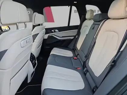 Photo 13 BMW X5  xDrive50e 489 ch BVA8