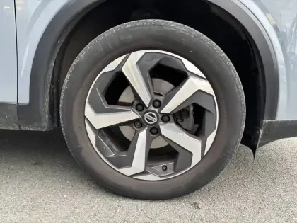 Photo 11 Nissan Qashqai  Mild Hybrid 140 ch