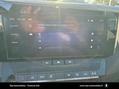 Photo 10 Opel Astra  1.2 Turbo 110 ch BVM6