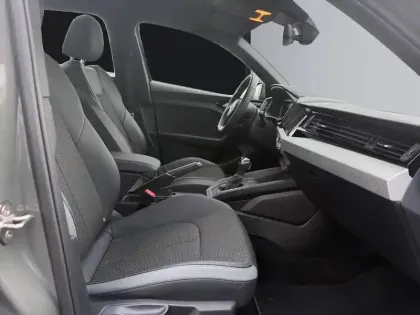 Photo 27 Audi A1  Sportback 30 TFSI 116 ch S tronic 7